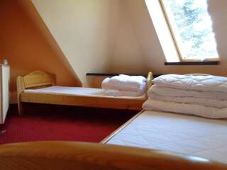 Отели типа «постель и завтрак» Villa Bialka Groń Четырехместный номер с ванной комнатой-3